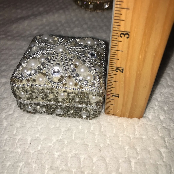 Two decorative boxes and beaded mini note pad - Picture 5 of 13